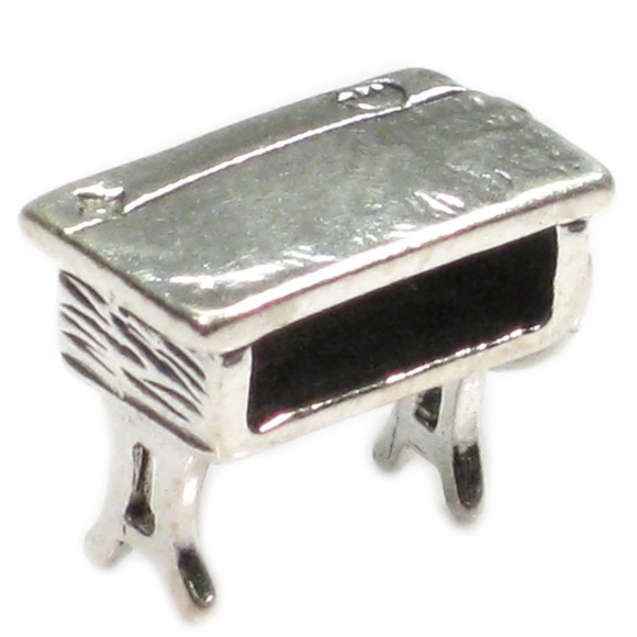 Jewelry - Sterling Silver Vintage Desk Charm